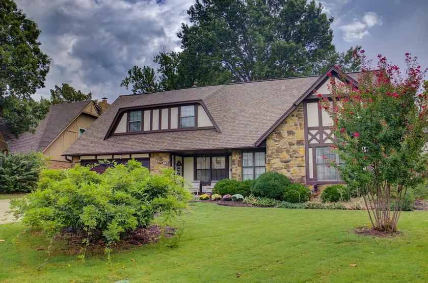 Nice spacious home in Broken Arrow - Image 1