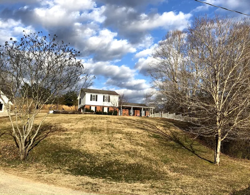 Hillside Retreat: 3BR-2BA+Bonus & Views - MiddleTN - Image 1