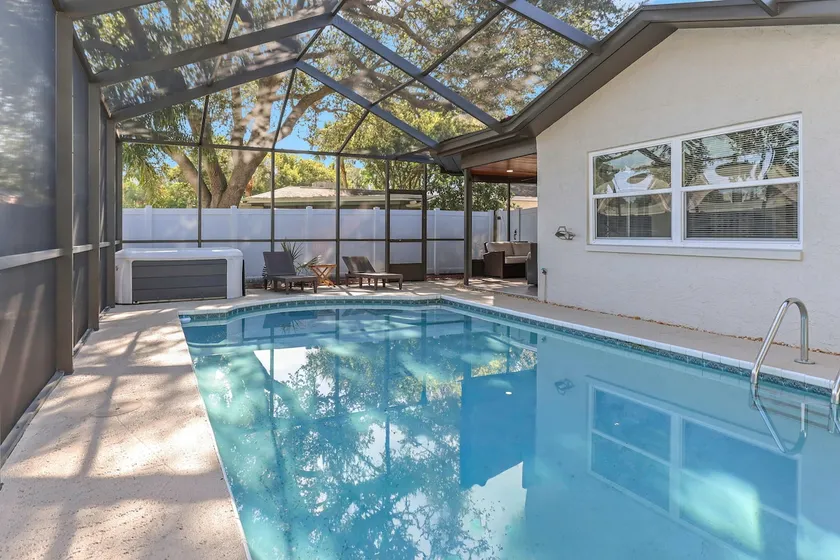 Family Retreat near Clearwater Beach - Image 1