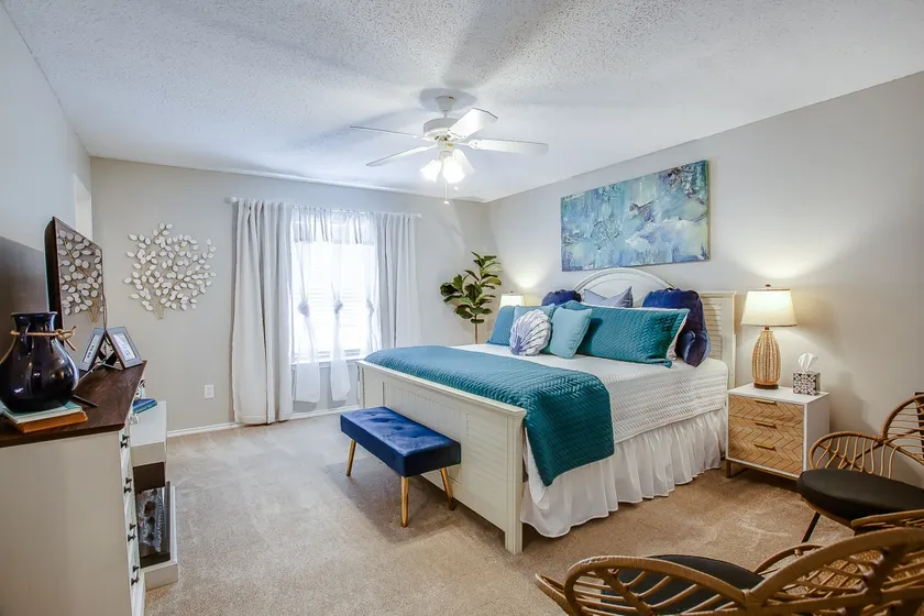 The MaryAnn: King Suite/ Fire Pit & Grill/Garage - Image 1
