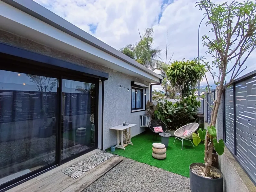 F2 Maisonette with outdoor space - Image 1