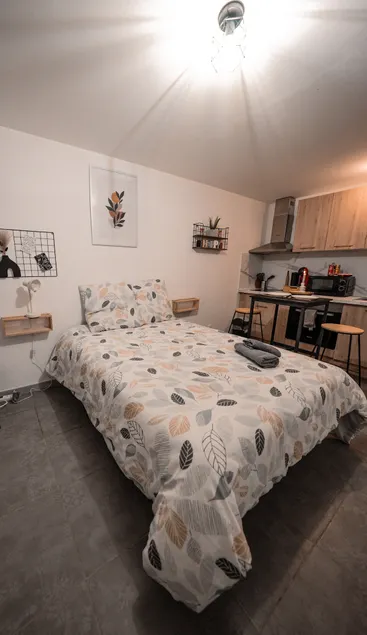 Fully Equipped Studio Apartment Close to Disneyland and Paris - Image 1