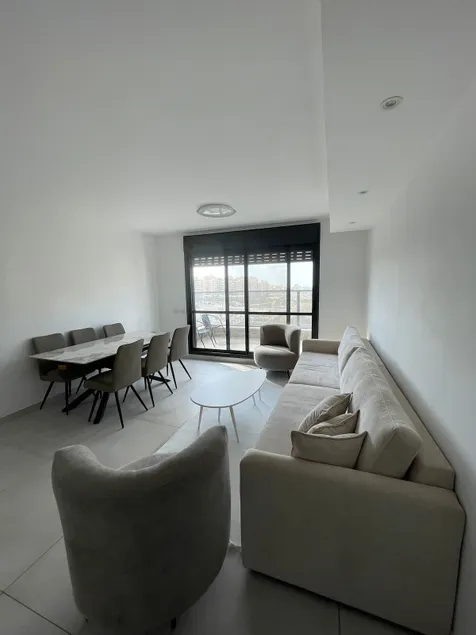 Neveh Shamir Staycation - Image 1