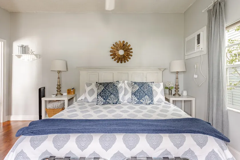 ***Charming Hyde Park Tampa Apartment*** - Image 1