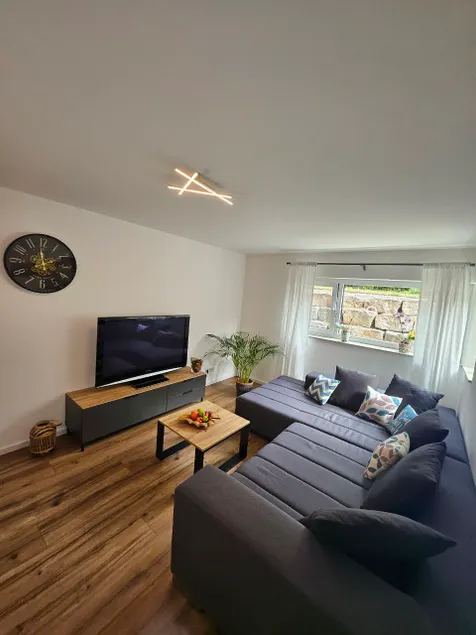 Luna Apartment - Image 1