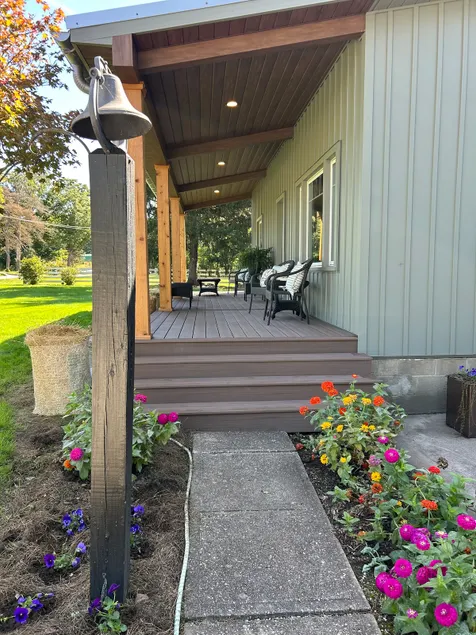 Remodeled Echo Valley 2 Bedroom Vintage Farmstead - Image 1