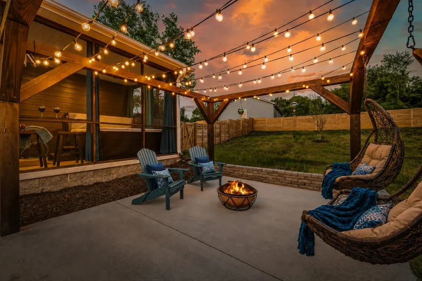Built for Two | Hot Tub, Spa Shower, FirePit - Image 1