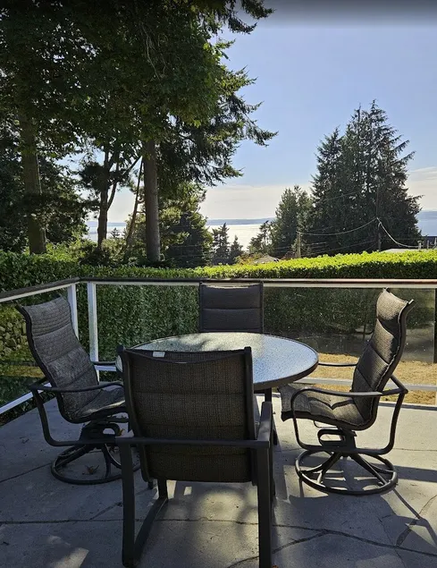 Tranquil Cottage Retreat Near Golden Gardens - Image 1