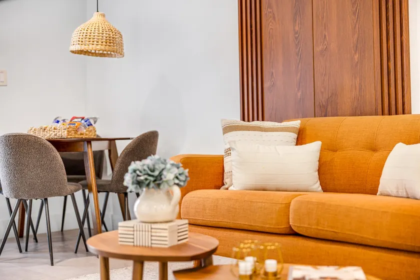 Comfortable House Design D. Pool and Barbecue - Image 1