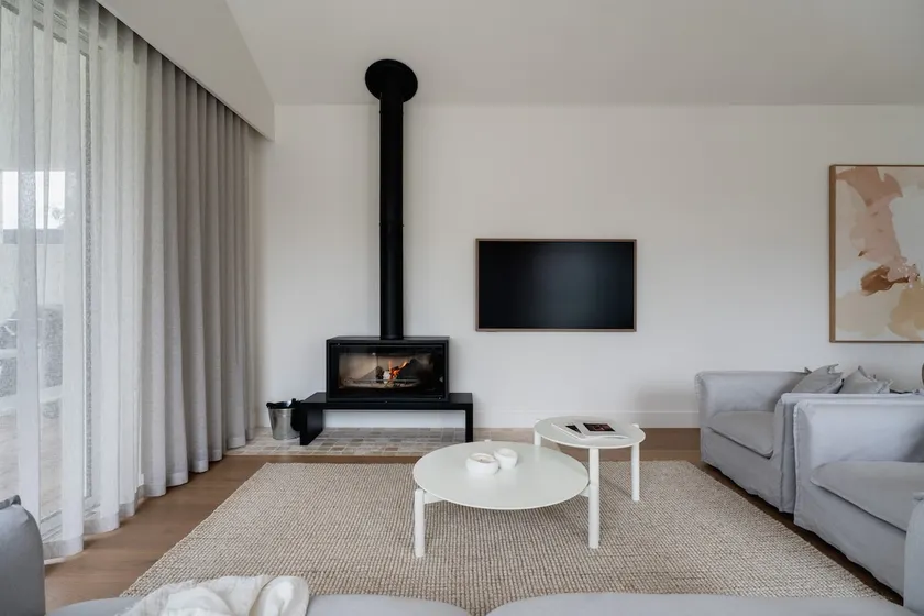 Lobie Haus. (The Lobie Project) - Image 1