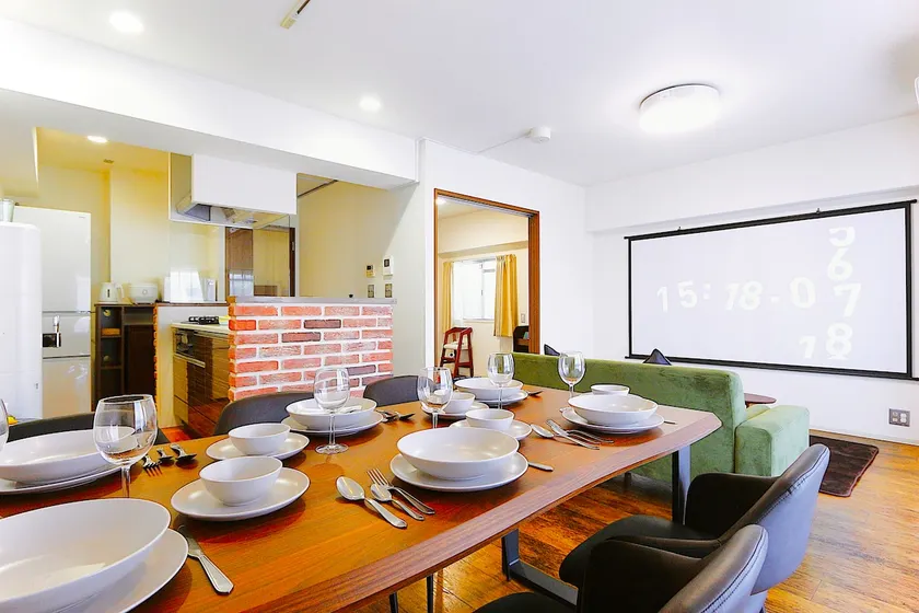 Family-Friendly | Free Parking | Kids Playroom - Image 1