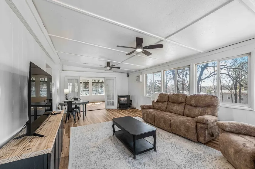 Game Room & Lake Life - Perfect Family Vacation - Image 1