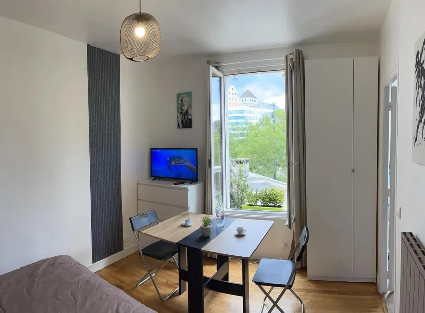 Charming studio - Image 1