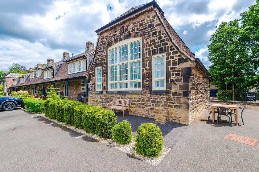 The Old Schoolhouse - Peak District, near Bakewell & Chatsworth - Image 1