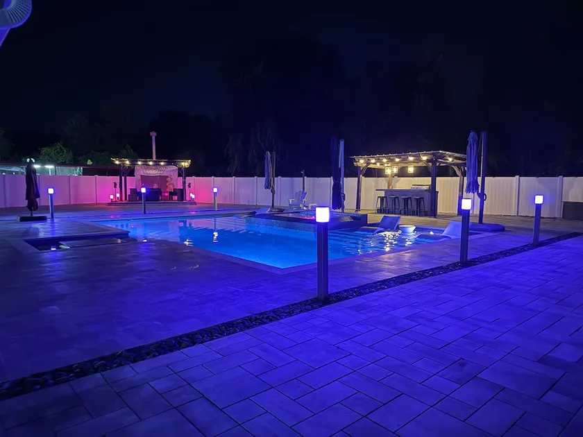 NEWLY Remodeled, Pool Royale Haven in Tampa - Image 1