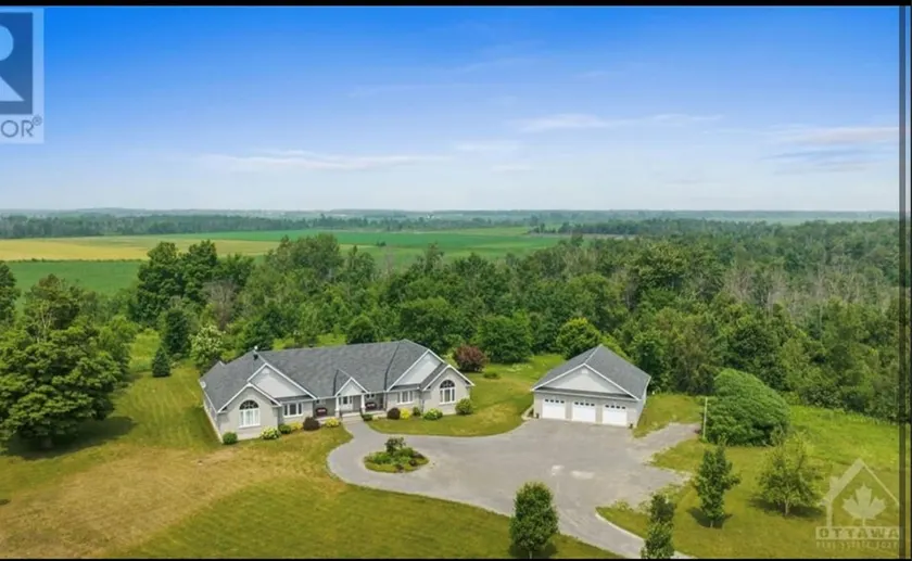 Come be our guest in cozy country living style. - Image 1