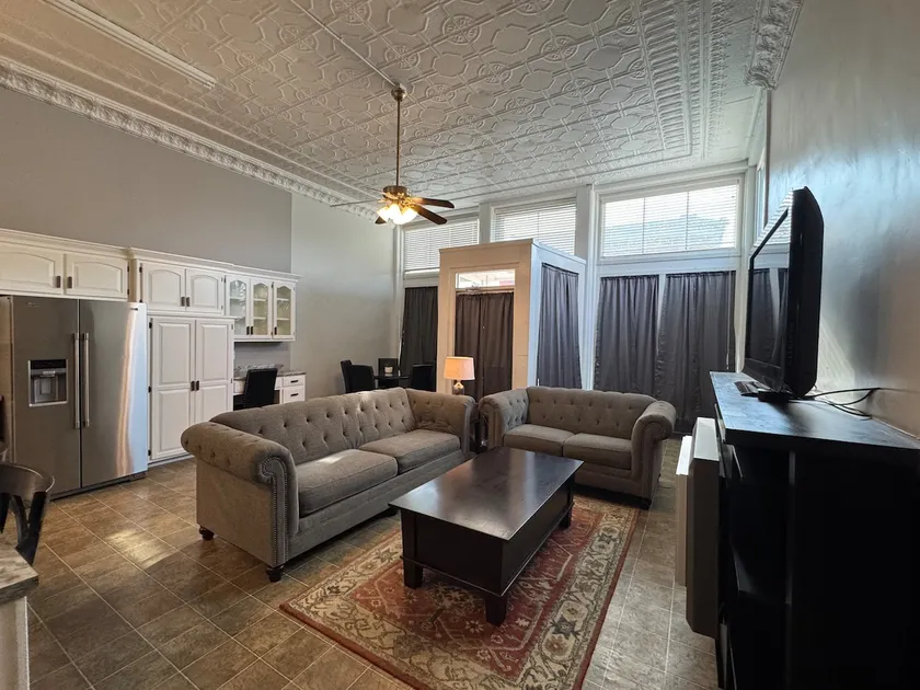 The Millinery Suite — Historic Downtown Charm - Image 1