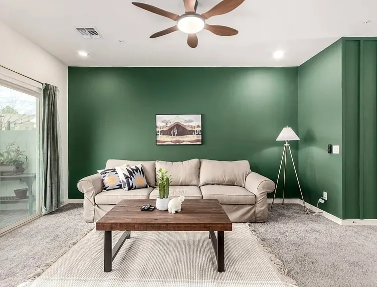 Trendy 2BR Phoenix Townhouse with community POOL - Image 1