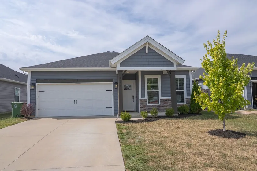 Bluegrass Nest- Sleeps 8 - Image 1