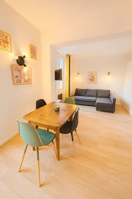 2-room apartment + free parking Melun near the station - Image 1