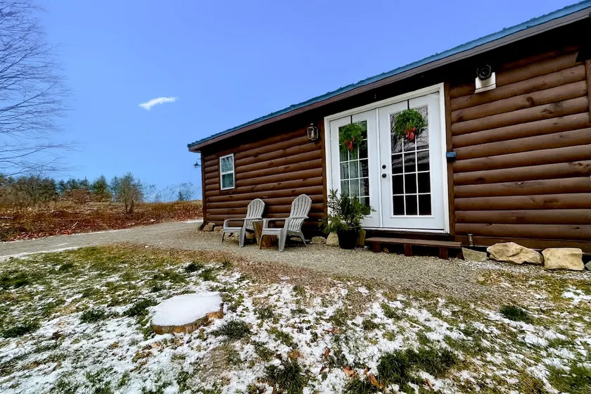 Cozy Cabin in Candor - Image 1