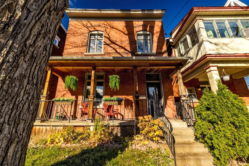 Perfect downtown location, walk to all attractions - Image 1