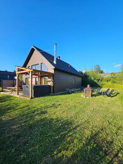 Le Doré Jaune: Chalet & Spa - Image 1