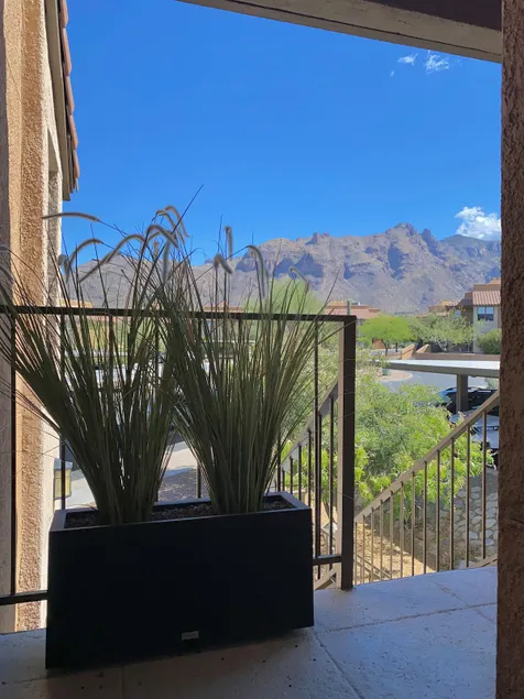 Top-Floor w/ Mountain Views | Stylish & Walkable - Image 1