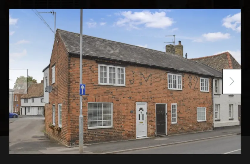 Charming apartment in the heart of Godmanchester - Image 1
