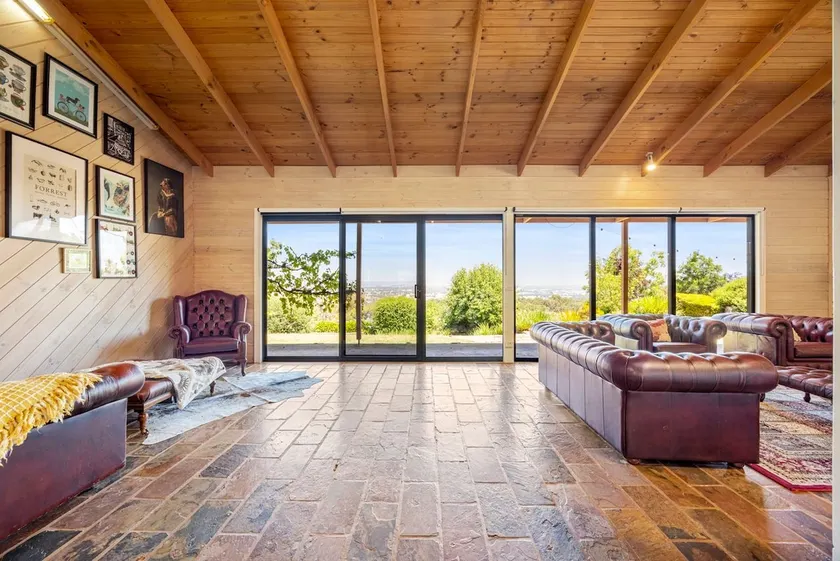 Country Escape - 3BR Home with Panoramic Views - Image 1