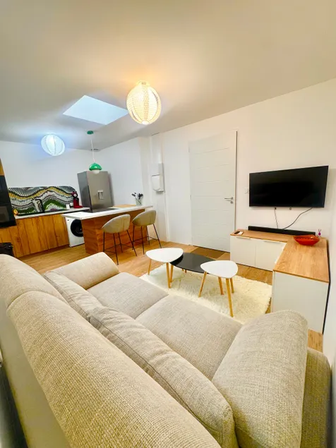 New and designer house with complete equipment. - Image 1