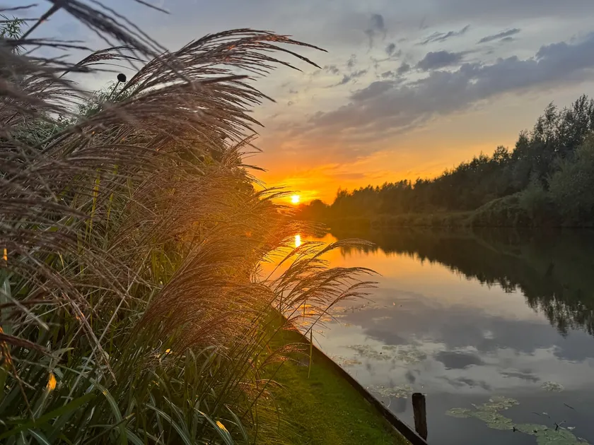 Luxury & Wellness by the water|2 private buildings - Image 1
