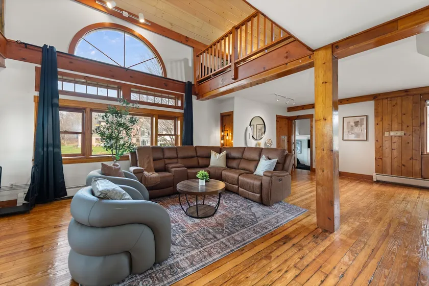 White Mtn with VT Views HotTub, Fire Pit&Game Room - Image 1