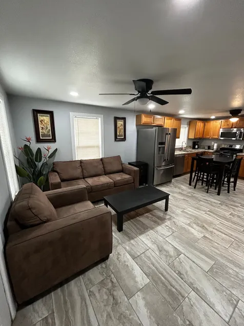 Cozy home in small town 45 min. from Denver - Image 1