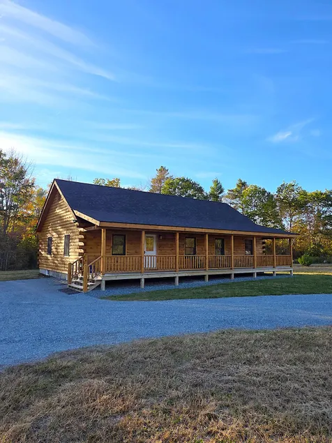 Luxurious Log Cabin- with central AC and firepit! - Image 1