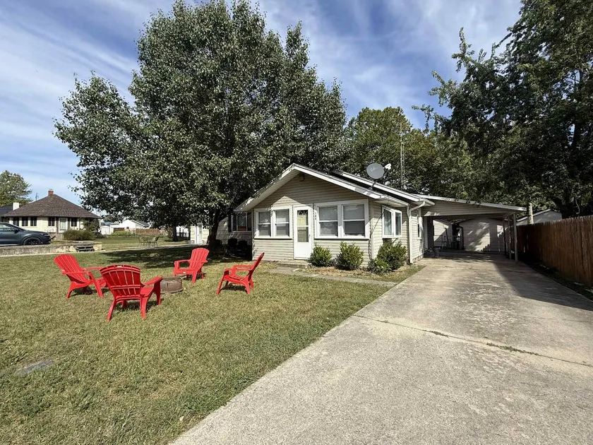 Grand Lake Getaway - Image 1