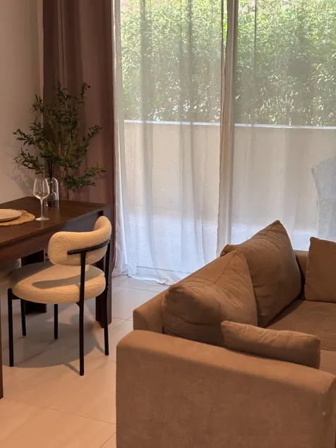 Beautiful apartment in a high standing residence - Image 1