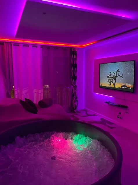 SPA LOVE ROOM Night Dream - Image 1
