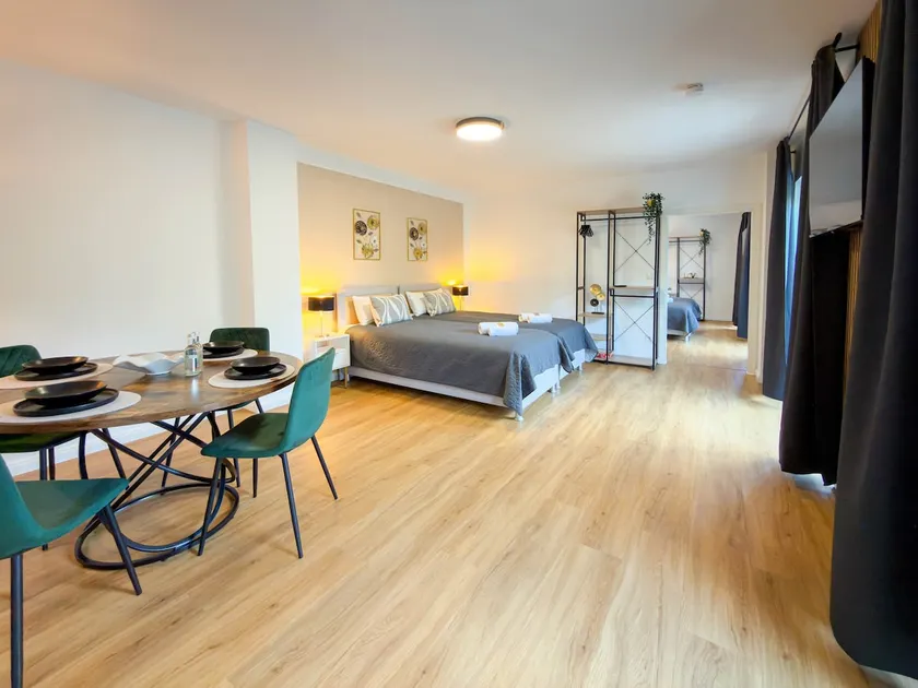 ImmoStay #3 – Premium penthouse with lake views - Image 1