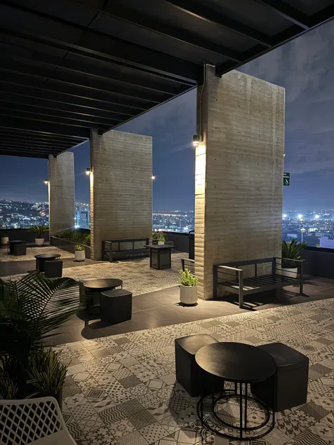 Downtown Loft by ULIV - Image 1