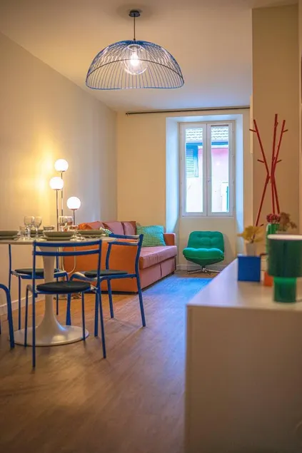 Le Color - renovated - modern - city center - Image 1