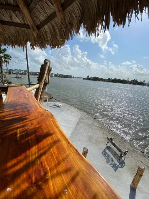 Dockside Fishing Retreat on the Bayou - Image 1
