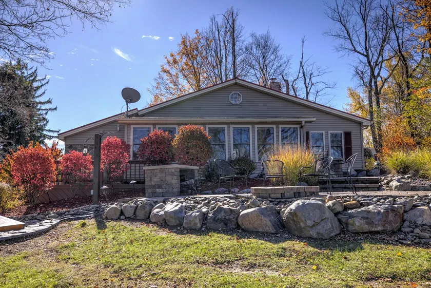 Guilford Lake House Cottage - Image 1