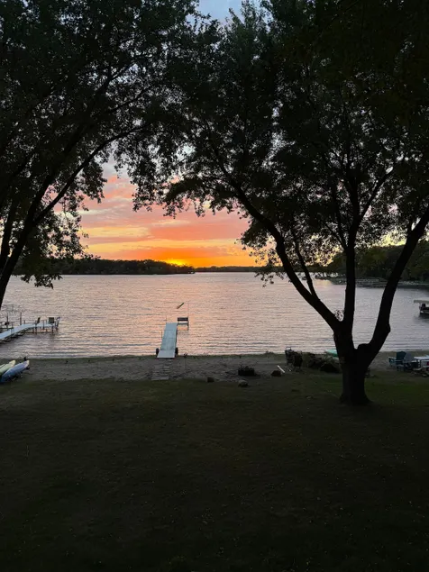 Lakefront Escape with Entertainment Room +Fire Pit - Image 1