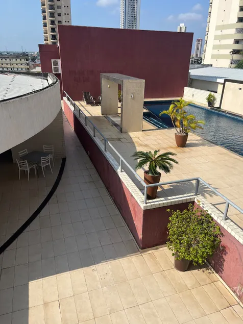 Modern & Complete in Nazaré: Pool, Gym and Garage - Image 1