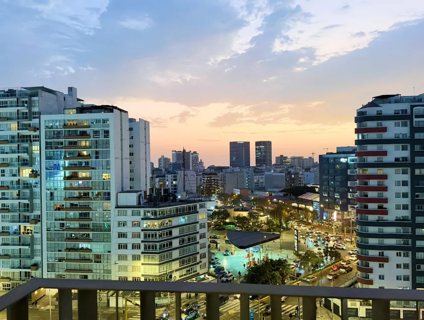 Brand New Apt | Amazing City View | 12th Fl | WiFi - Image 1