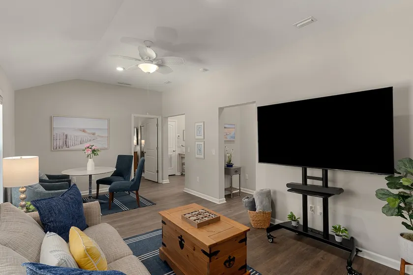 Ocean Oasis by Avantstay Block to Beach West Pcb, Pet-friendly - Image 1