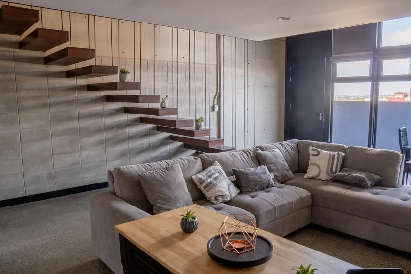 LOFT Apartment Downtown Area - Image 1