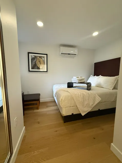 Bright & Modern 2 BR• Prime Downtown DC Location - Image 1