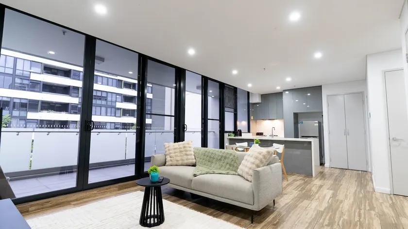 Sunny 2BR With Balcony in CBD of Sydney Olympic Pk - Image 1